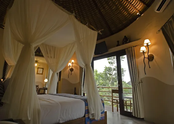 Mara River Safari Bali Lodge *